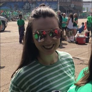 Meet your Posher, Carlie